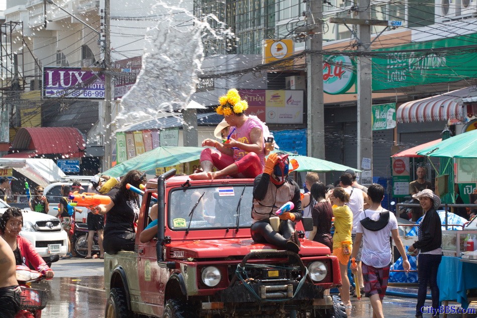 Chiangmai_Songkran_070.jpg