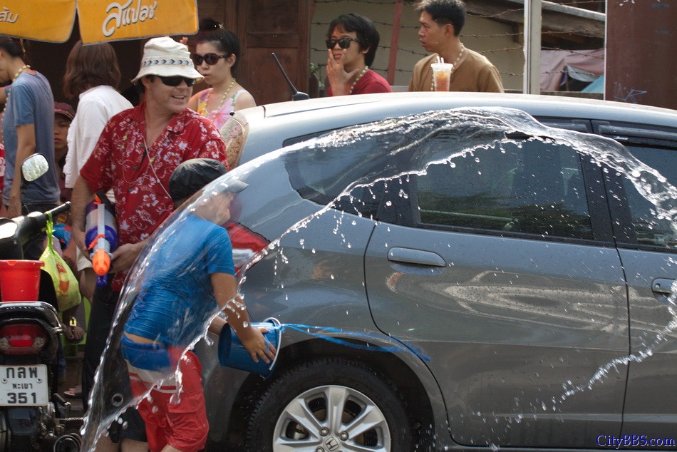Chiangmai_Songkran_164.jpg