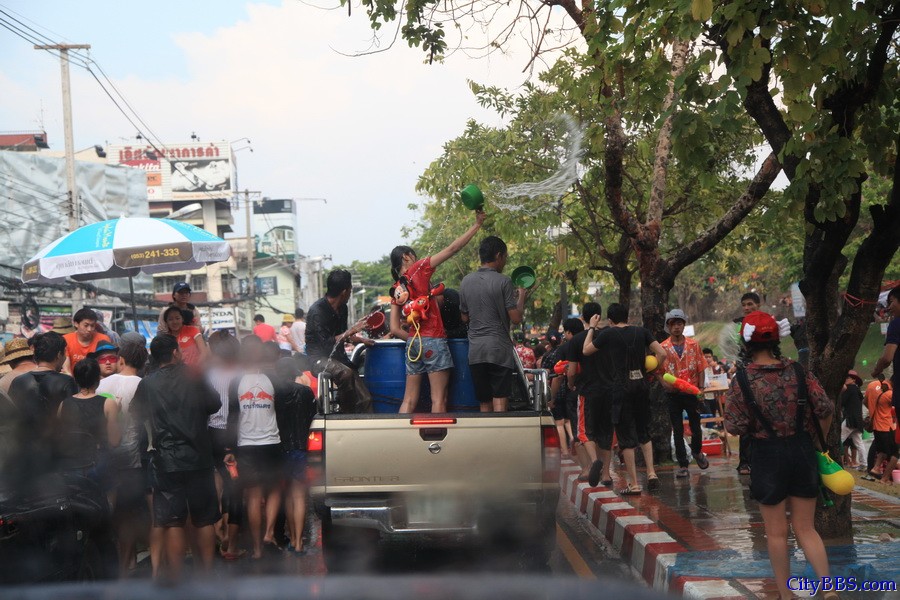 2014_ChiangMai_Songkran_泰国清迈宋干节