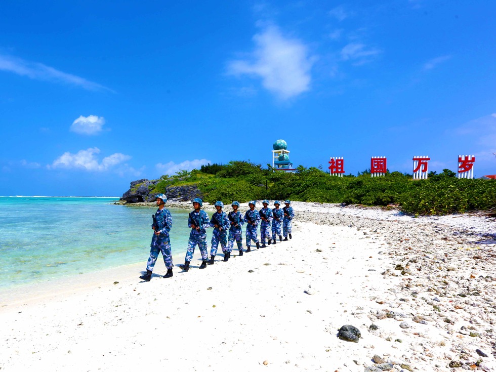 随着南海仲裁的逼近，南海局势升温