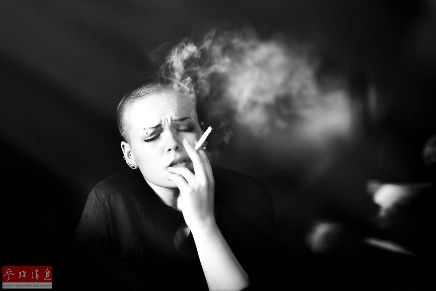 美国摄影师用照片记录不同女性达到高潮瞬间