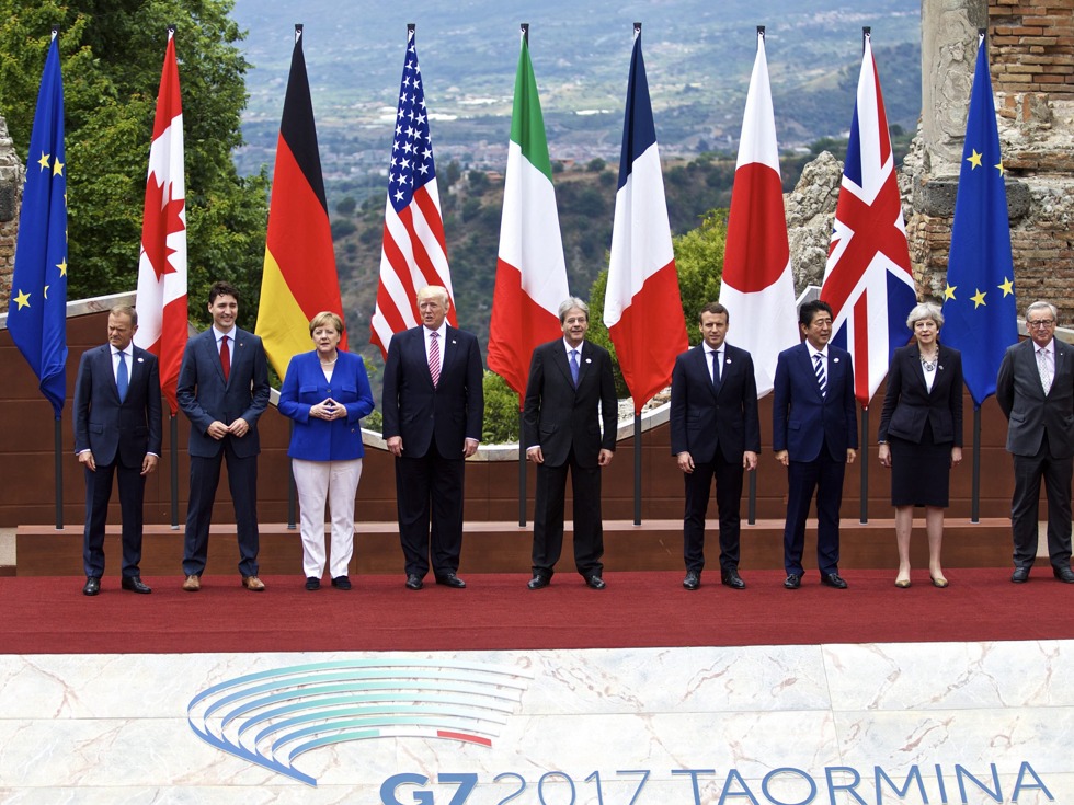默克尔启动欧洲独立 美国治下世界崩塌