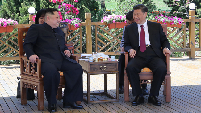 习近平同金正恩在大连举行会晤