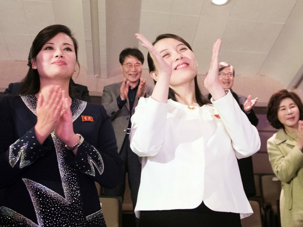 朝鲜四位美女高官抢镜 玄松月金与正崔善姬