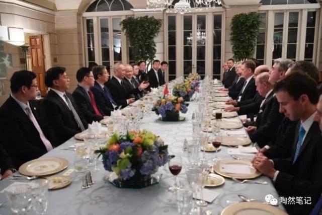 刷屏的中国米饭和美国汉堡背后还有几张照片