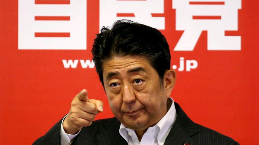安倍独大时代终结 继任者能否维持稳定？