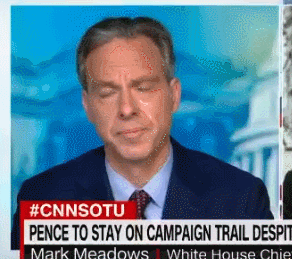 CNN记者表情失控2.gif