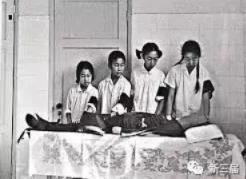 死者卞仲耘和她的四个孩子