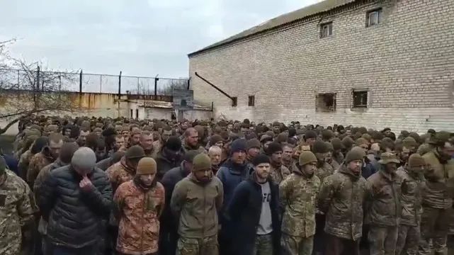 投降的乌克兰士兵和雇佣兵.jpg