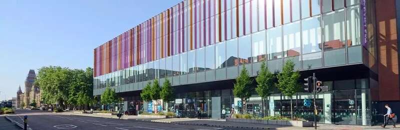 曼彻斯特大学的曼彻斯特联合商学院 (Alliance Manchester Business School) 获得74.9分，排在第16位 ... ...