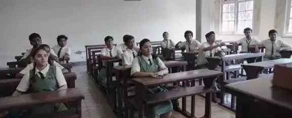 电影《嗝嗝老师》剧照