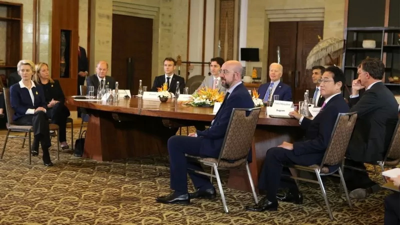 G7七大工业国，包含欧盟的领导人已经在印尼巴厘岛召开紧急会议