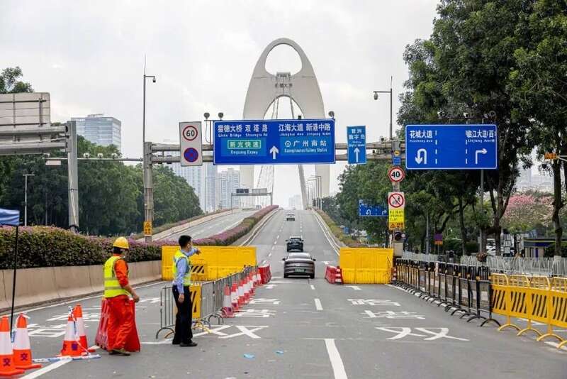 广州疫情形势严峻 爆发速度快 全市暂停堂食.jpg