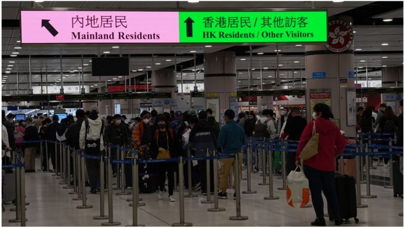 香港与中国内地三年来首次名隔离通关