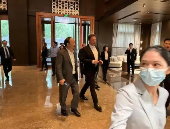 还有宁德时代董事长曾毓群等中国企业家
