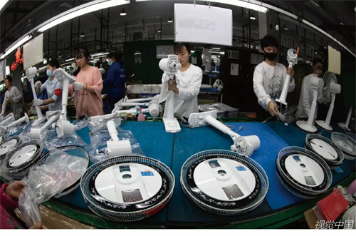 风扇这类季节性产品，一般需要3个月到半年的生产周期