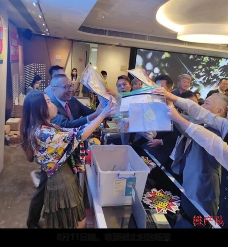 在正式发售的第一天，626套房子全部被抢光