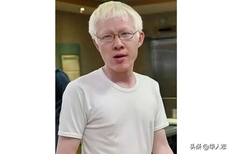 李显龙大儿子李毅鹏