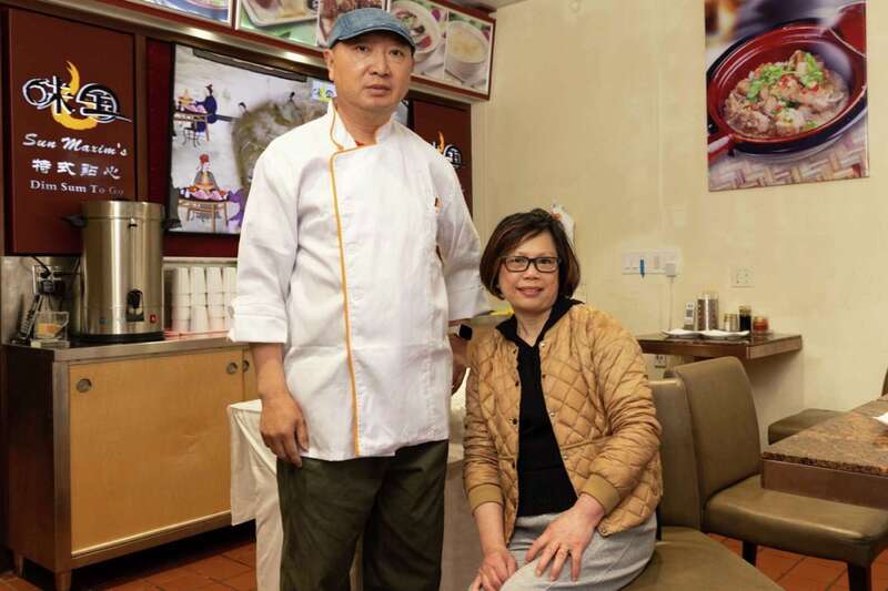 旧金山Irving Street，Sun Maxim's店主Tony和Emily Lee希望参加今秋的新夜市
