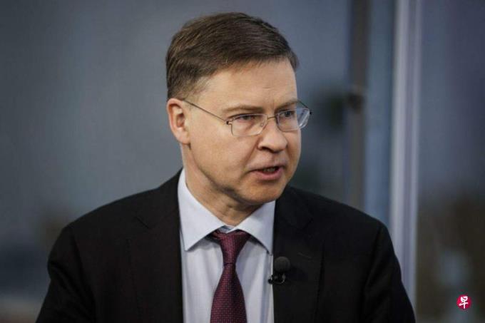 欧盟贸易事务执行委员东布罗夫斯基斯（Valdis Dombrovskis）