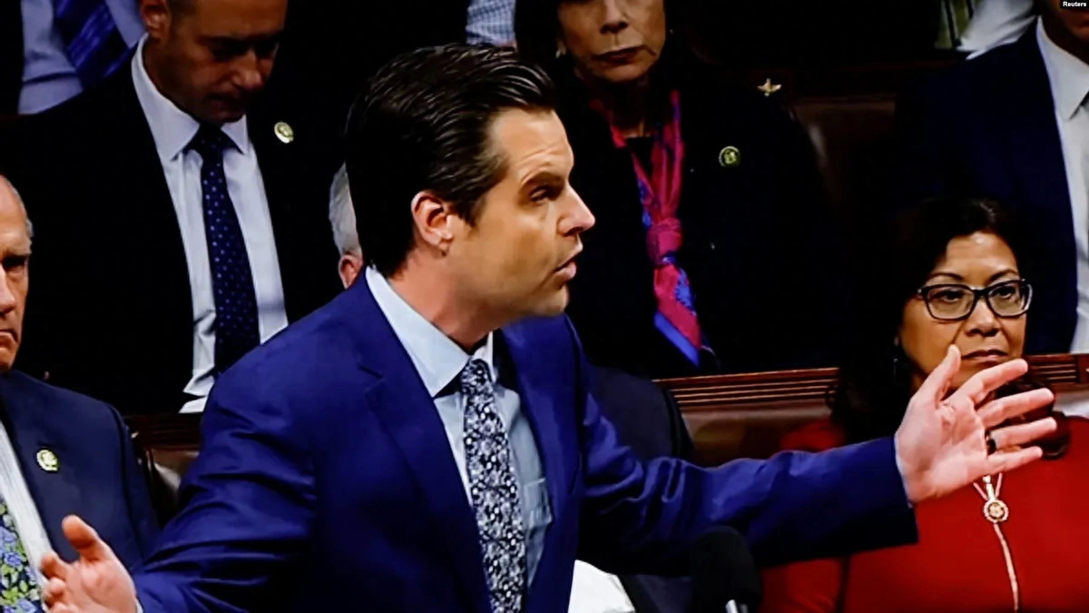 共和党众议员马特·盖茨（Matt Gaetz）周一（10月2日）晚间提交动议，强迫全院就是否罢免麦卡锡进行表决 ...