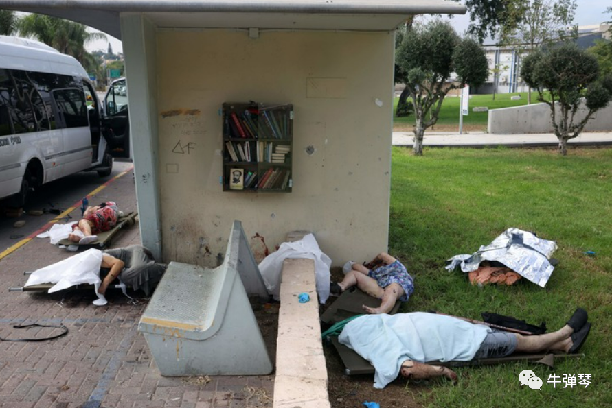 哈马斯战士还突破了以军隔离墙，突进到以色列城市，然后是逢人便杀