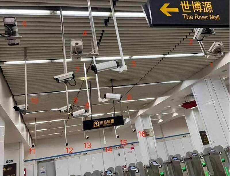同一站点出口安装了16个监控摄像头
