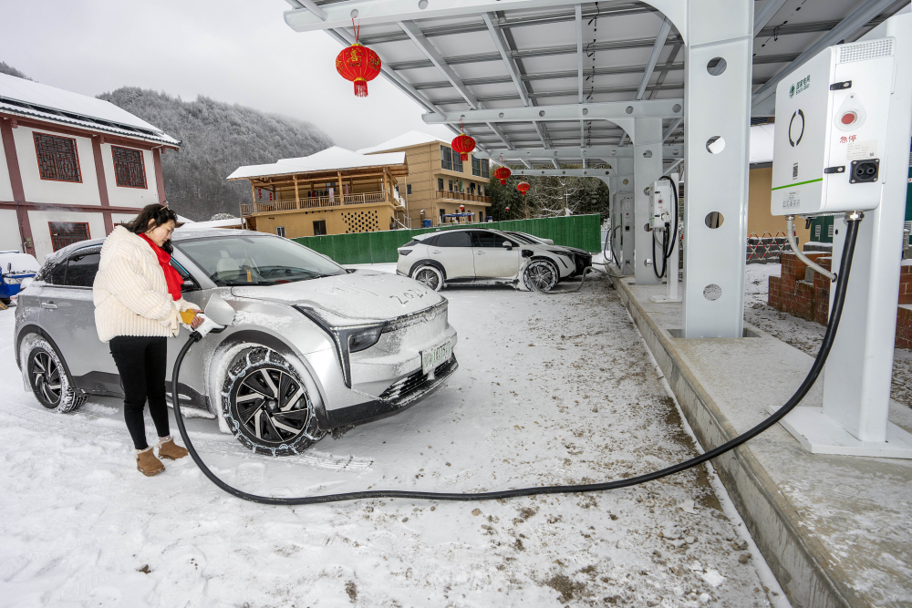 “最忙”春运遇上了冰冻雨雪天气