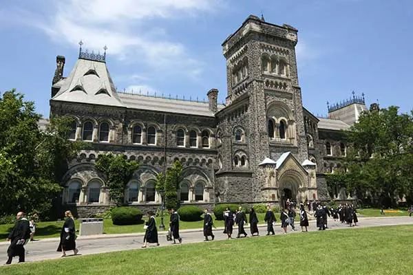 多伦多大学