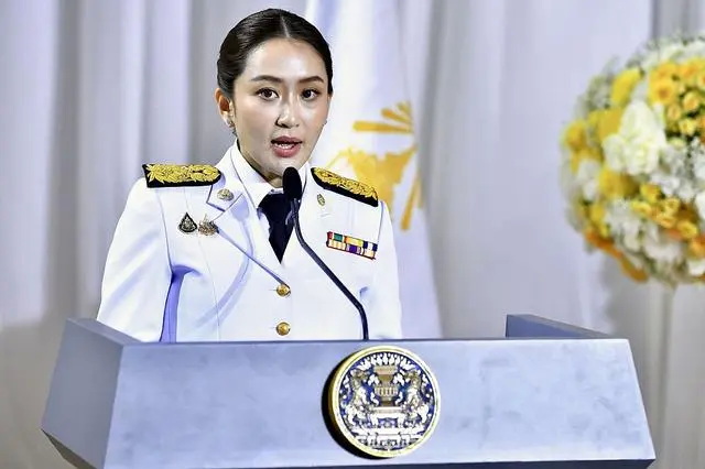 8月18日，佩通坦在就任仪式上发言