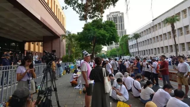 台湾法律规定法院及地检署范围不得集会
