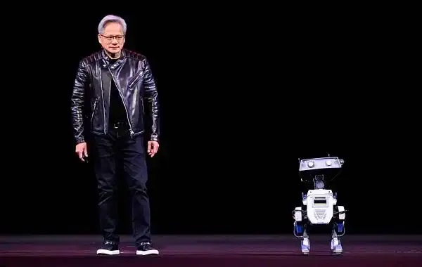 黄仁勋:有华为在,美国就遏制不了中国的科技巨头