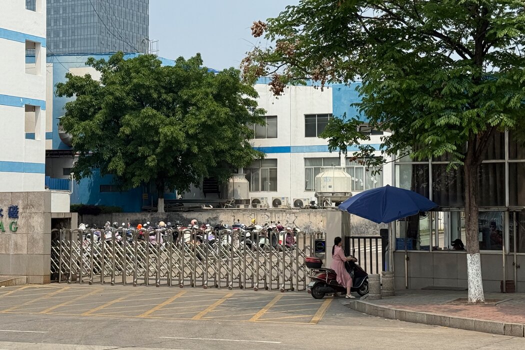 赣州一家生产稀土磁铁的工厂