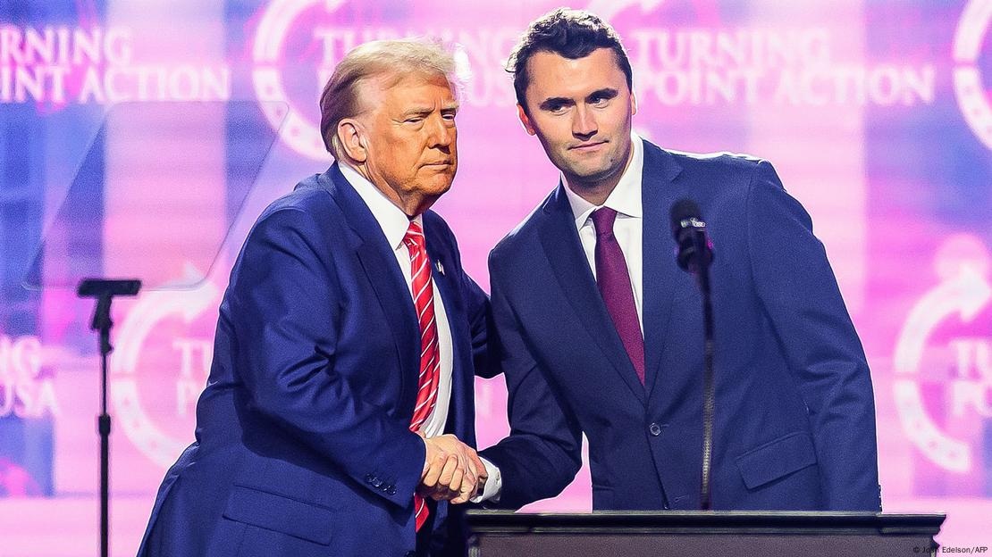 查理·柯克（Charlie Kirk）是知名的特朗普支持者