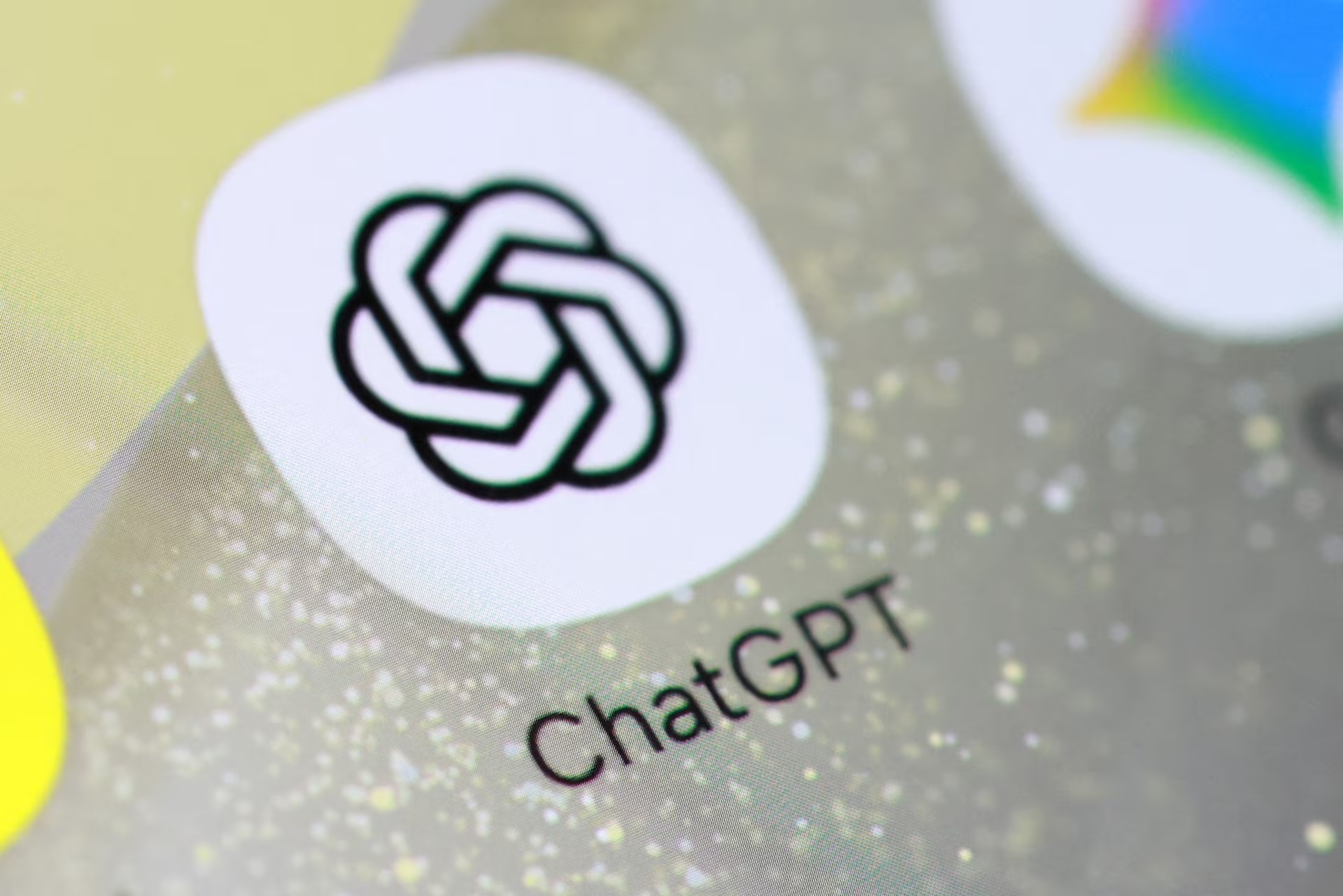 智能手机上的 ChatGPT 应用图标